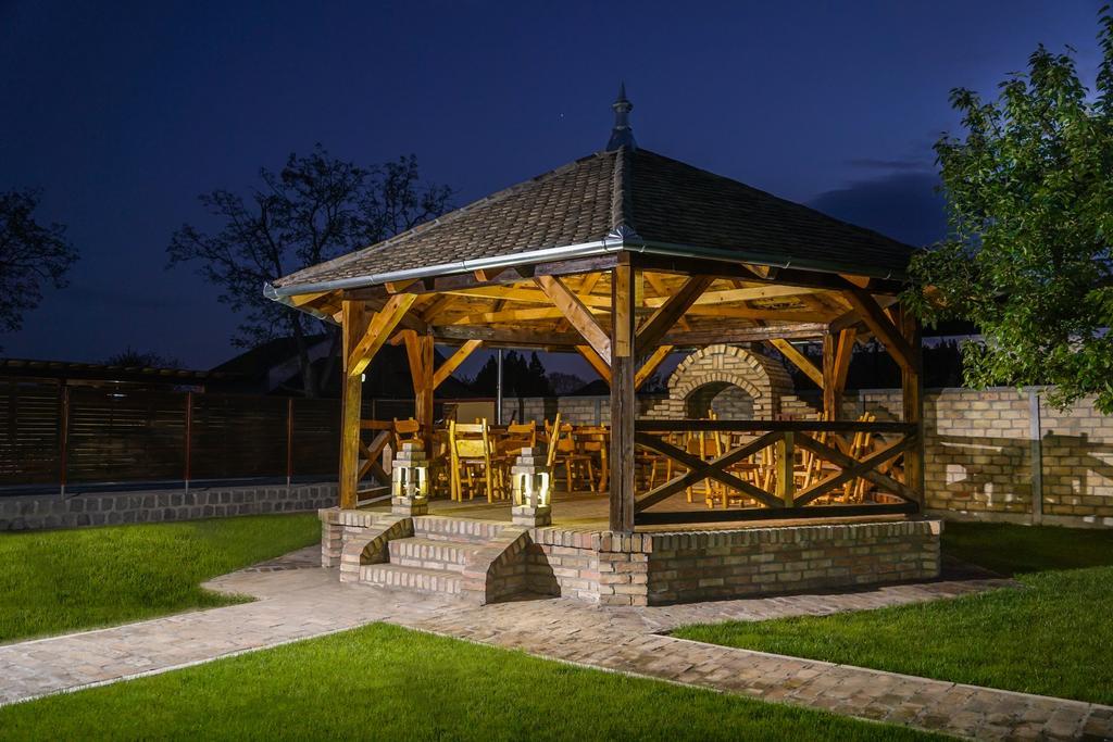 Amfora Hotel Palic Exterior photo